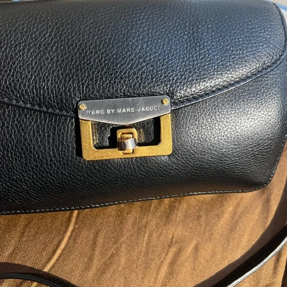 Marc By Marc Jacobs Crossbody - Black Leather, Excellent Condition - Picture 2 of 11